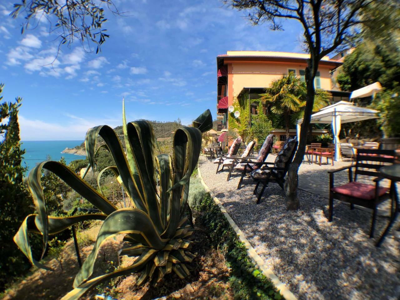 Hotel Villa Belvedere Бонасола Екстериор снимка