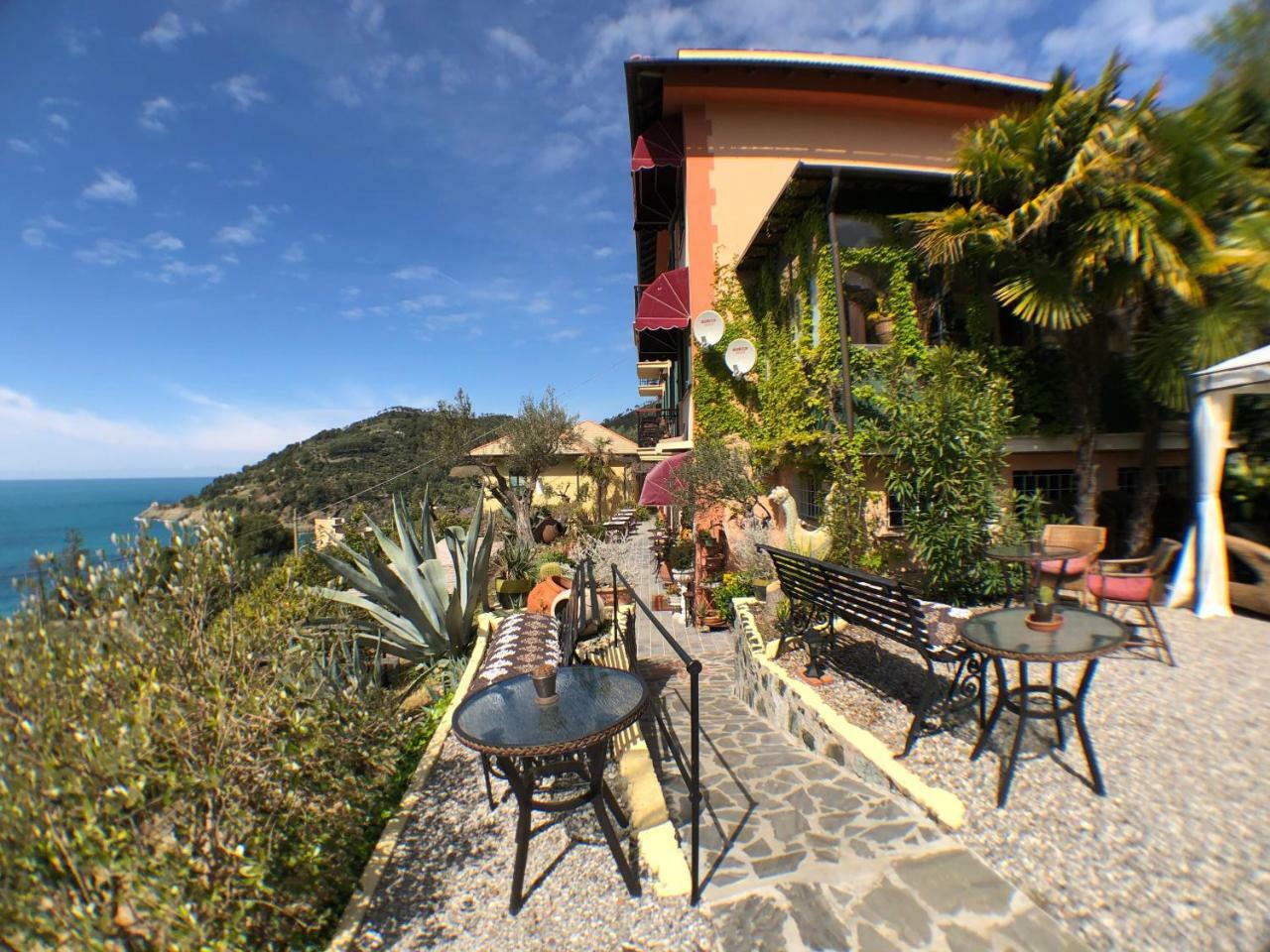 Hotel Villa Belvedere Бонасола Екстериор снимка