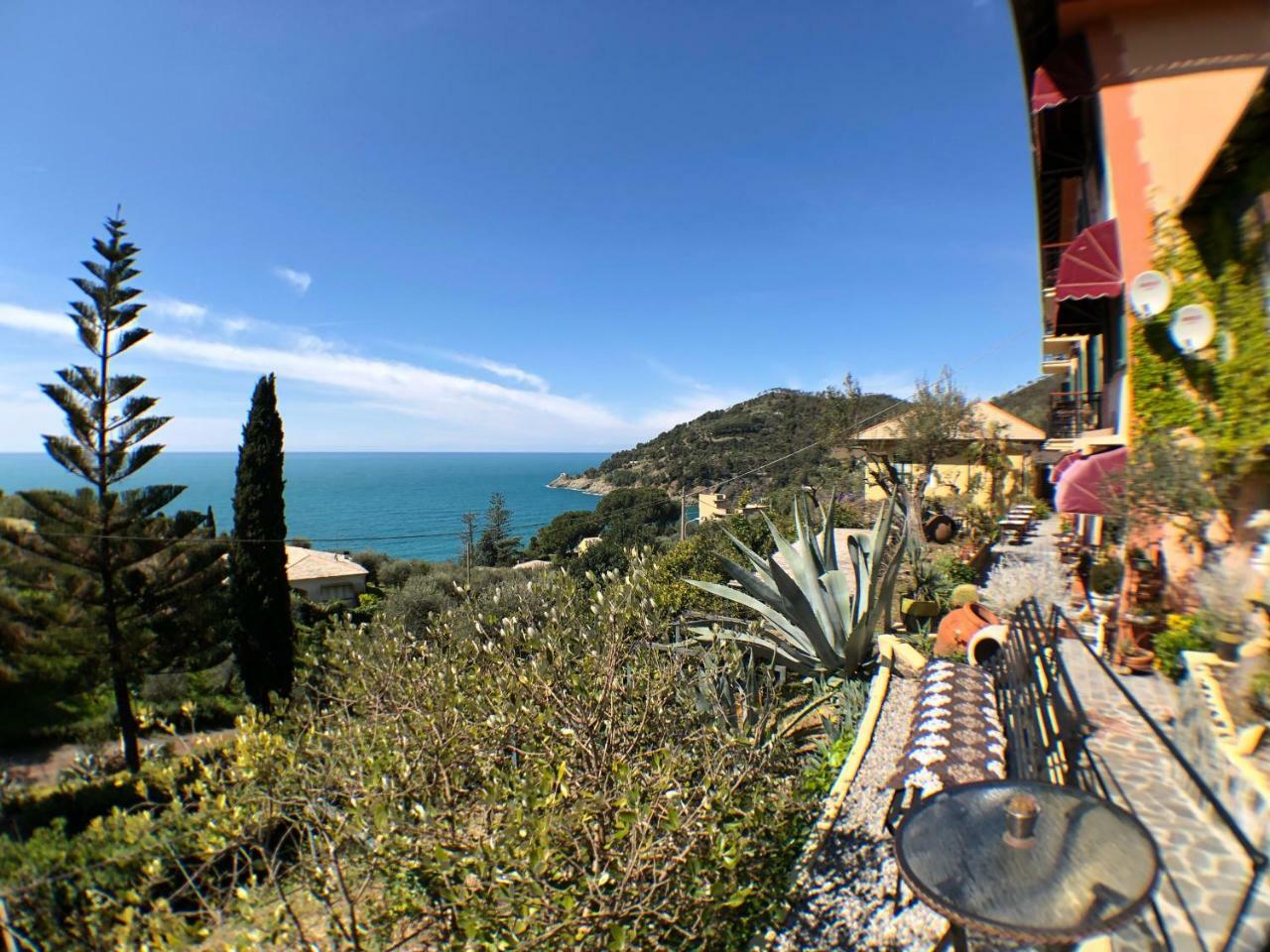 Hotel Villa Belvedere Бонасола Екстериор снимка