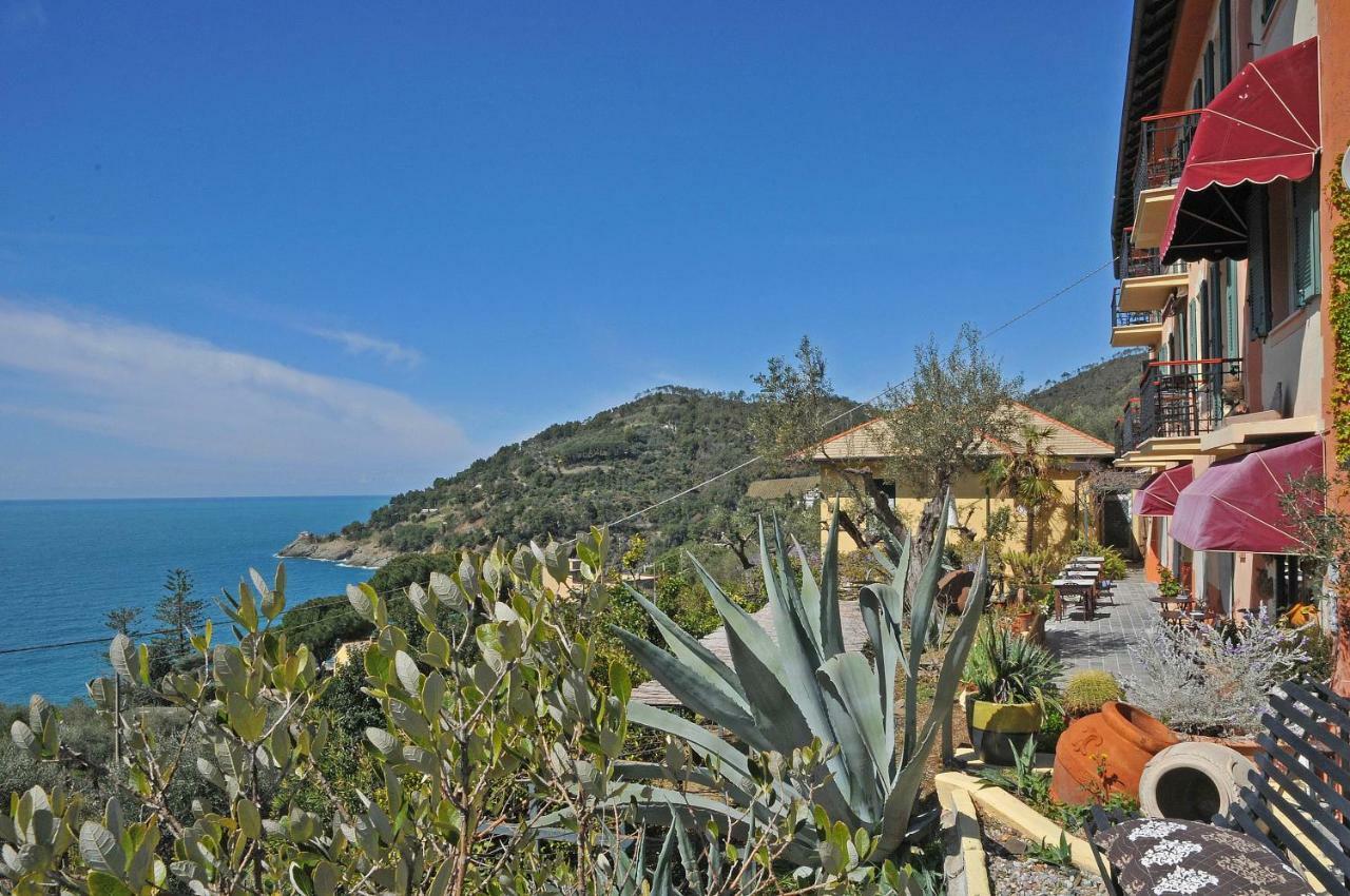 Hotel Villa Belvedere Бонасола Екстериор снимка