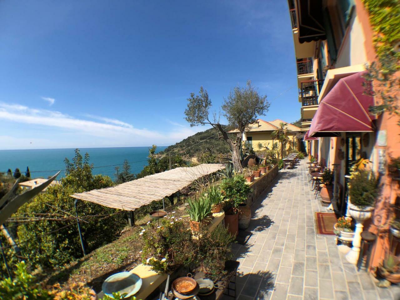 Hotel Villa Belvedere Бонасола Екстериор снимка